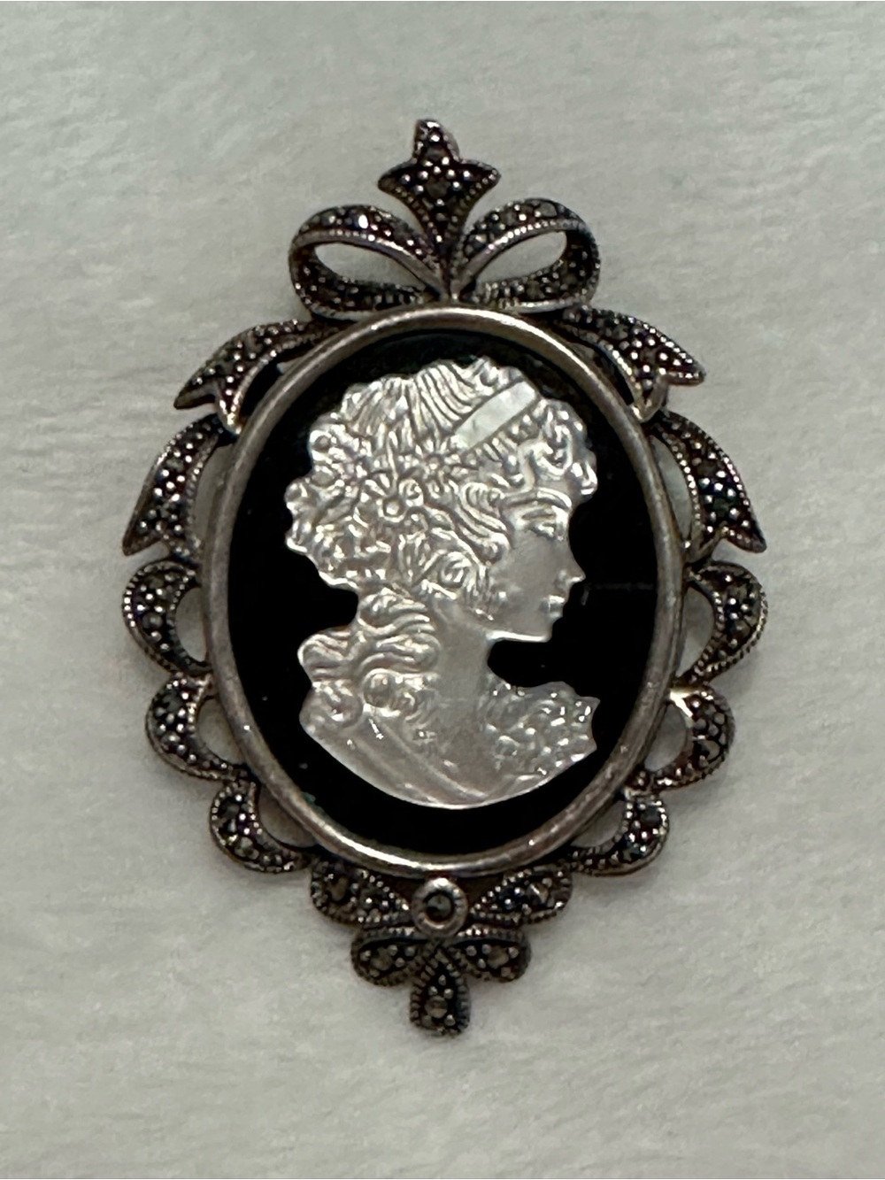 Vintage 925 Sterling Silver Black Onyx Marcasite Lady Cameo Brooch and Pendant